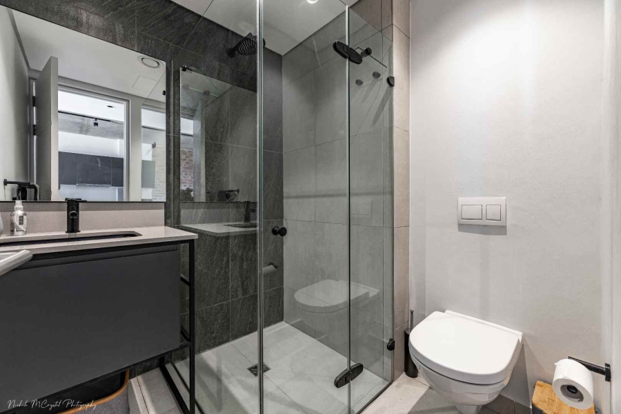 1 Bedroom Property for Sale in De Waterkant Western Cape